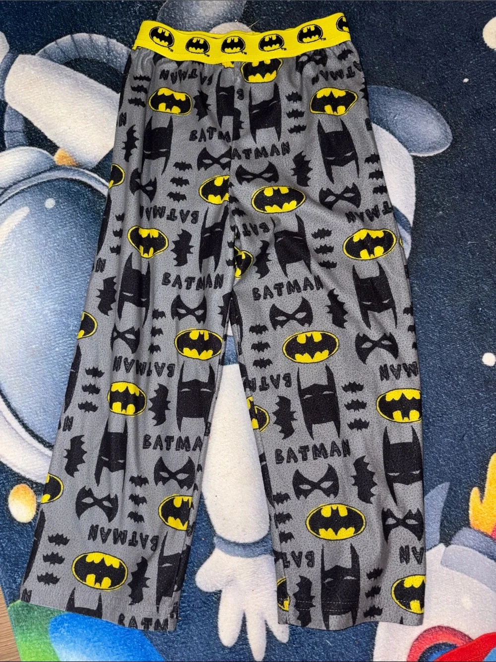 3/$20! Boys small size 4-5 Batman pj comfy Batman Kids Grey Yellow Pajama Pants